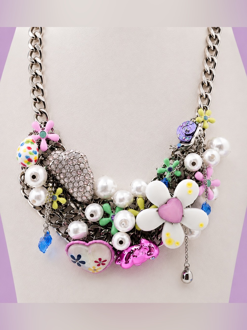 Authentic Betsey Johnson Floral Bib Necklace NWT 🌸💚🌺 - Picture 2 of 5